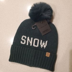 NWT. Snow hat. Dark green